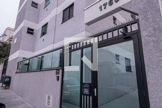 Fachada de apartamento à venda com 2 quartos, 40m² em Vila Carrão, São Paulo