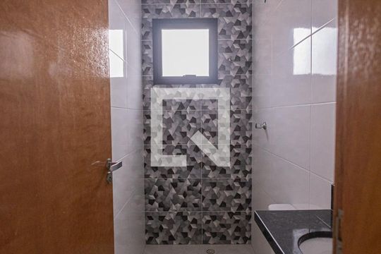 Banheiro Social de apartamento à venda com 2 quartos, 40m² em Vila Carrão, São Paulo