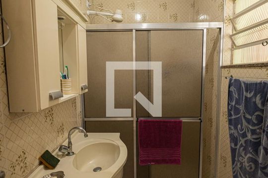 Banheiro Quarto 1 de casa para alugar com 2 quartos, 500m² em Vila Aricanduva, São Paulo
