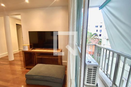 Sala de apartamento para alugar com 2 quartos, 92m² em Jardim Botânico, Rio de Janeiro