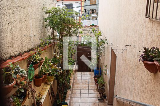 Corredor de casa à venda com 3 quartos, 142m² em Osvaldo Cruz, São Caetano do Sul