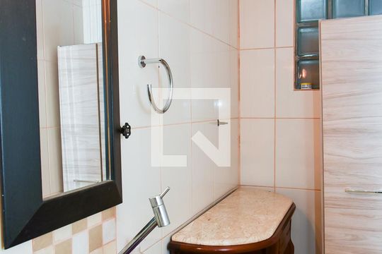 Lavabo de casa à venda com 3 quartos, 300m² em Jardim Itu Sabará, Porto Alegre