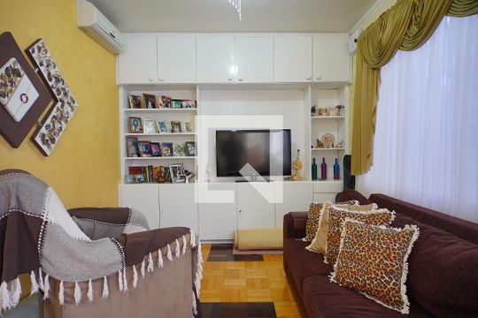 Sala de casa à venda com 3 quartos, 300m² em Jardim Itu, Porto Alegre