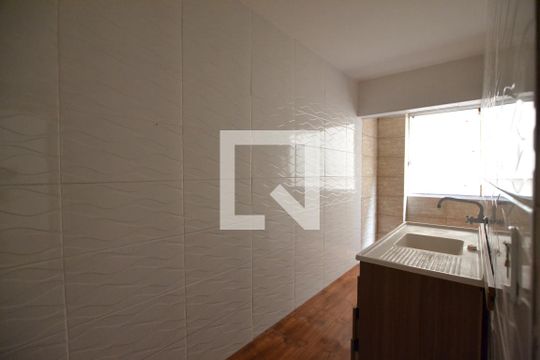 Cozinha de kitnet/studio para alugar com 1 quarto, 35m² em Centro Histórico, Porto Alegre