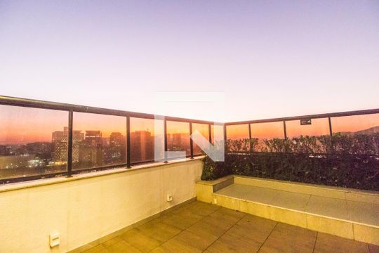 Vista de apartamento para alugar com 2 quartos, 112m² em Empresarial 18 do Forte, Barueri