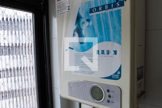 Área de serviço de apartamento para alugar com 3 quartos, 77m² em Vila Bela, São Paulo