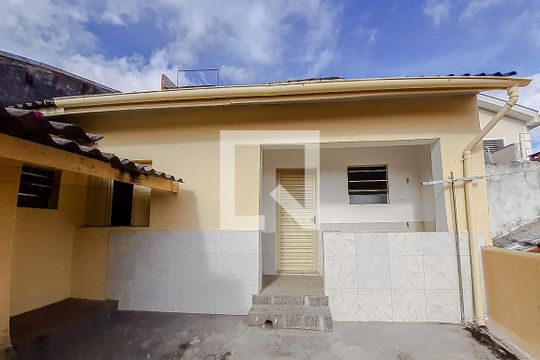 Área Externa de casa para alugar com 1 quarto, 35m² em Vila Regente Feijó, São Paulo
