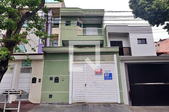 Fachada de casa à venda com 3 quartos, 250m² em Vila Curuçá, Santo André