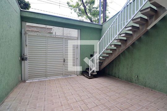 Garagem de casa à venda com 3 quartos, 250m² em Vila Curuçá, Santo André