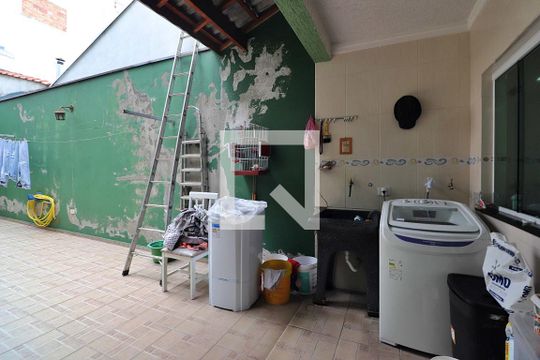Área de Serviço de casa à venda com 3 quartos, 250m² em Vila Curuçá, Santo André
