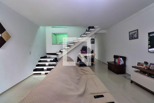 Sala de casa à venda com 3 quartos, 250m² em Vila Curuçá, Santo André