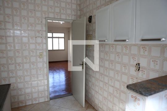 Cozinha  de apartamento para alugar com 3 quartos, 65m² em Glória, Contagem