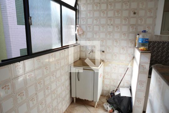 Cozinha  de apartamento para alugar com 3 quartos, 65m² em Glória, Contagem