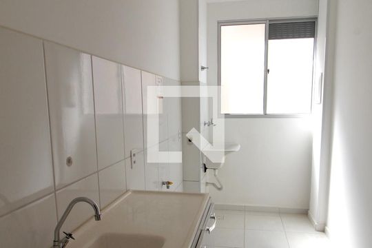 Área de Serviço de apartamento para alugar com 2 quartos, 48m² em Jardim Mirante dos Ovnis, Votorantim