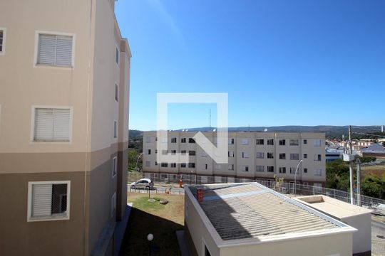 Vista do Quarto 1 de apartamento para alugar com 2 quartos, 48m² em Jardim Mirante dos Ovnis, Votorantim