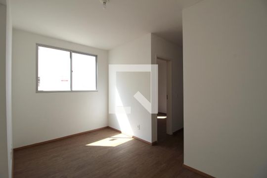Sala de apartamento para alugar com 2 quartos, 48m² em Jardim Mirante dos Ovnis, Votorantim