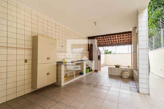 Quintal de casa à venda com 5 quartos, 160m² em Vila Santa Maria, São Paulo
