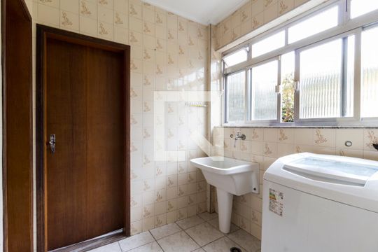 Área de Serviço de casa à venda com 5 quartos, 160m² em Vila Santa Maria, São Paulo