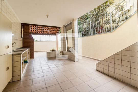 Quintal de casa à venda com 5 quartos, 160m² em Vila Santa Maria, São Paulo