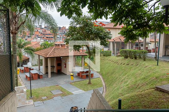 Churrasqueira de apartamento para alugar com 2 quartos, 48m² em Jardim São Miguel, Ferraz de Vasconcelos