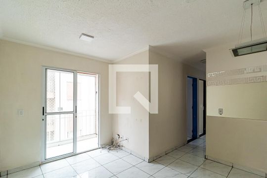 Sala de apartamento para alugar com 2 quartos, 48m² em Jardim São Miguel, Ferraz de Vasconcelos