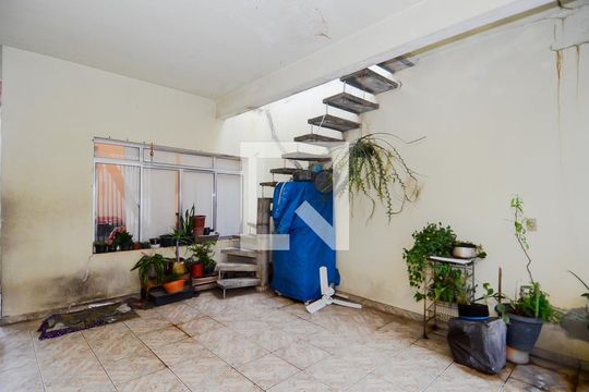 Garagem de casa à venda com 3 quartos, 250m² em Jardim Rosana, Guarulhos