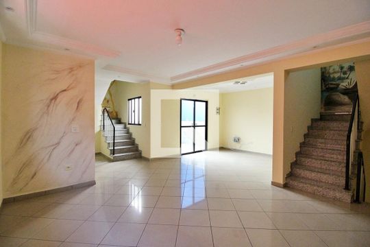 Sala de casa à venda com 5 quartos, 320m² em Parque Novo Oratório, Santo André