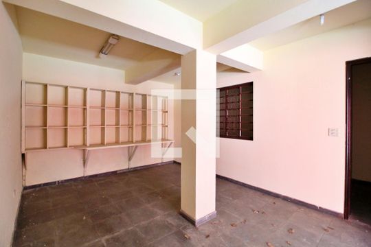 Garagem de casa à venda com 5 quartos, 320m² em Parque Novo Oratório, Santo André