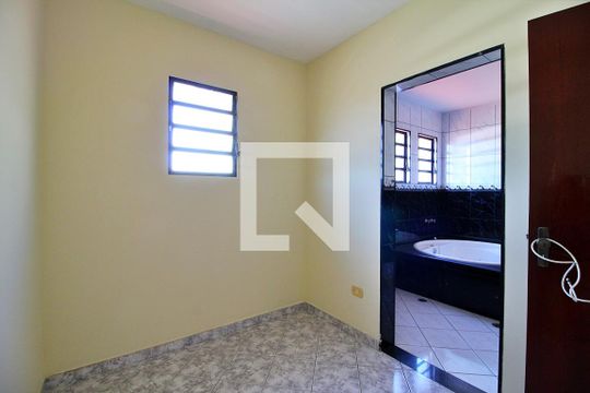 Closet de casa à venda com 5 quartos, 320m² em Parque Novo Oratório, Santo André