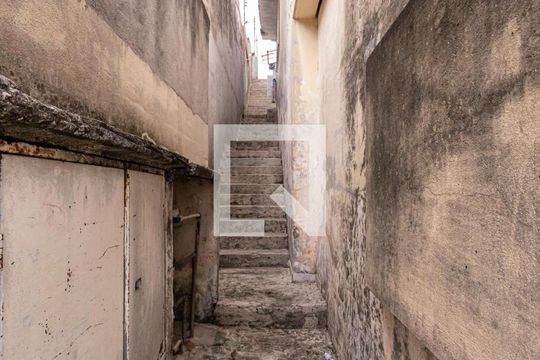 Corredor Lateral de casa à venda com 2 quartos, 542m² em Vila Euthalia, São Paulo