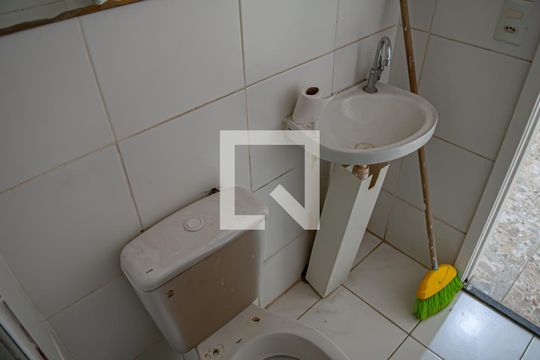 banheiro de apartamento à venda com 2 quartos, 70m² em Taquara, Rio de Janeiro