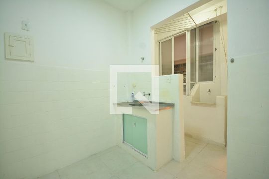 Cozinha de apartamento à venda com 2 quartos, 58m² em Botafogo, Rio de Janeiro