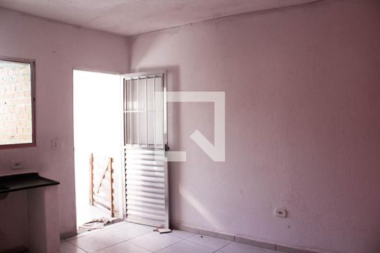 Sala/Cozinha de casa para alugar com 1 quarto, 30m² em Guarapiranga, São Paulo