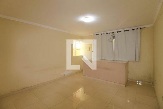 Quarto de casa para alugar com 1 quarto, 100m² em Parque Novo Lar, São Paulo