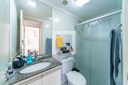 Banheiro Social  de apartamento à venda com 2 quartos, 50m² em Parque São Vicente, Mauá