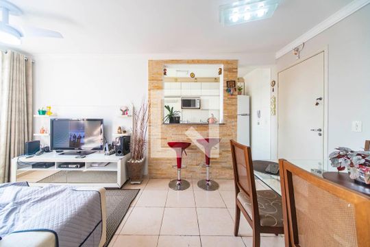 Sala de apartamento à venda com 2 quartos, 50m² em Parque São Vicente, Mauá