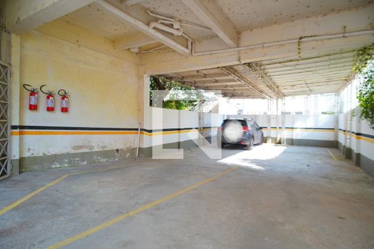 Garagem  de apartamento à venda com 2 quartos, 124m² em Petrópolis, Porto Alegre