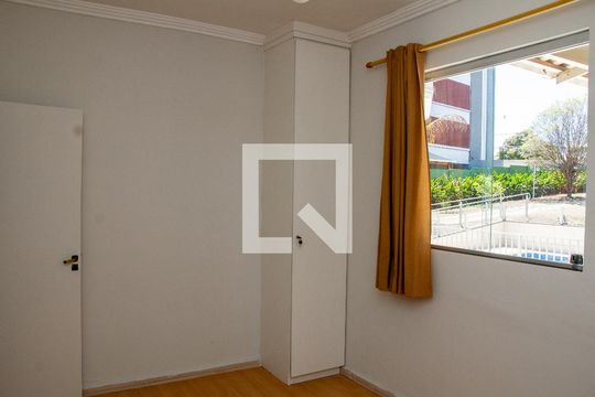 Quarto  de casa para alugar com 4 quartos, 650m² em Chácaras Califórnia, Contagem