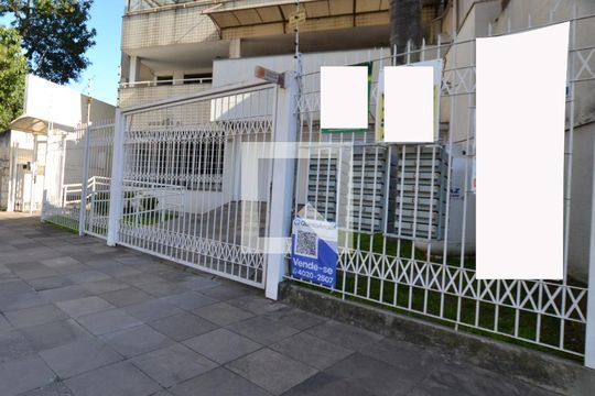 Fachada de apartamento à venda com 2 quartos, 75m² em Santana, Porto Alegre