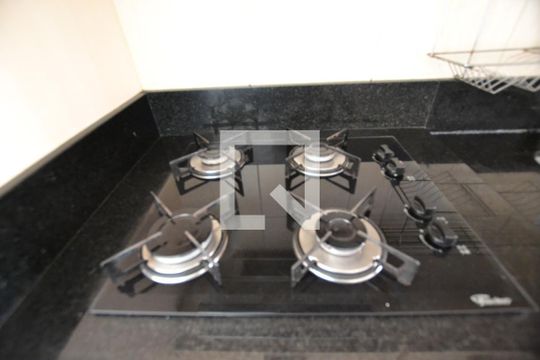 Cozinha de apartamento à venda com 2 quartos, 75m² em Santana, Porto Alegre