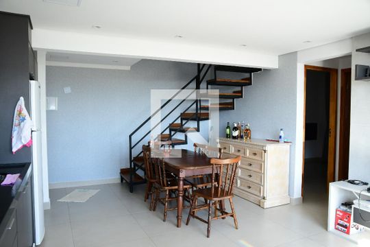 Sala/Cozinha de apartamento para alugar com 2 quartos, 105m² em Jardim Colibri, Cotia