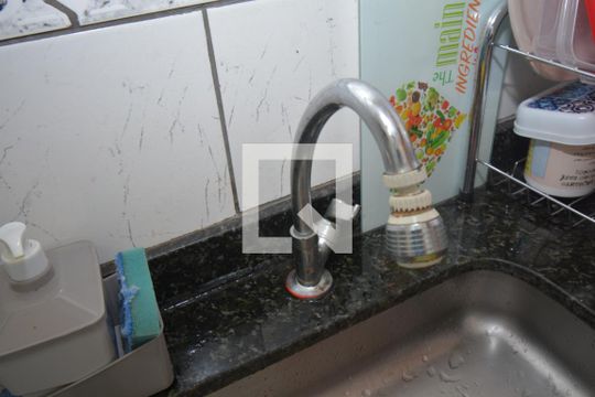 Cozinha e Área de Serviço - Torneira de apartamento à venda com 2 quartos, 58m² em Vila Kosmos, Rio de Janeiro
