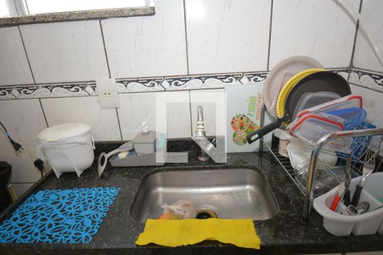 Cozinha e Área de Serviço de apartamento à venda com 2 quartos, 58m² em Vila Kosmos, Rio de Janeiro