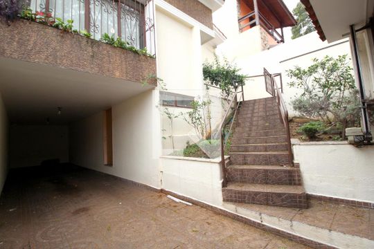 Garagem de casa para alugar com 3 quartos, 300m² em Vila Trujillo, Sorocaba