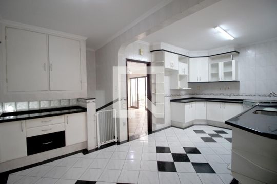 Cozinha de casa para alugar com 3 quartos, 300m² em Vila Trujillo, Sorocaba