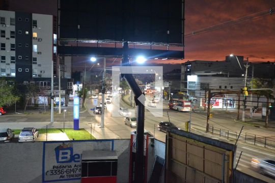 Vista da Área de Serviço de apartamento à venda com 2 quartos, 60m² em Teresópolis, Porto Alegre
