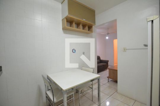 Cozinha de apartamento à venda com 2 quartos, 60m² em Teresópolis, Porto Alegre