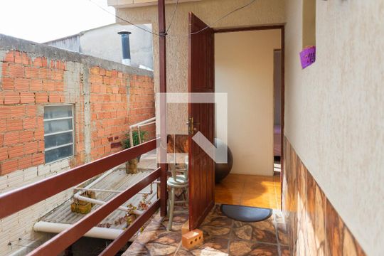 Varanda de casa à venda com 2 quartos, 140m² em Coronel Aparício Borges, Porto Alegre