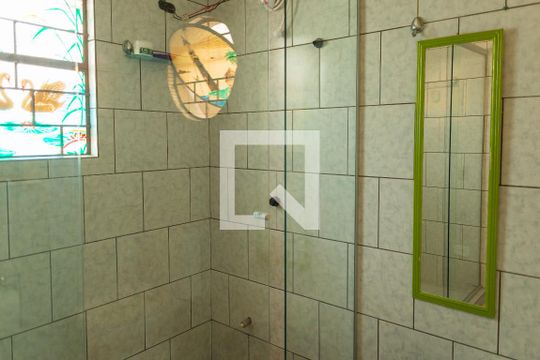 Banheiro da Suíte de casa à venda com 2 quartos, 140m² em Coronel Aparício Borges, Porto Alegre