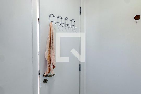 Banheiro de apartamento para alugar com 1 quarto, 19m² em Brás, São Paulo